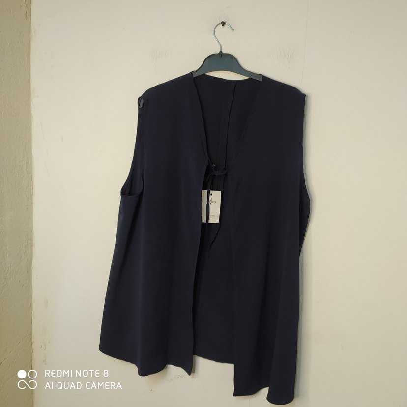 Kadın Siyah V Yaka Kolsuz Midi Yelek - Görsel 3