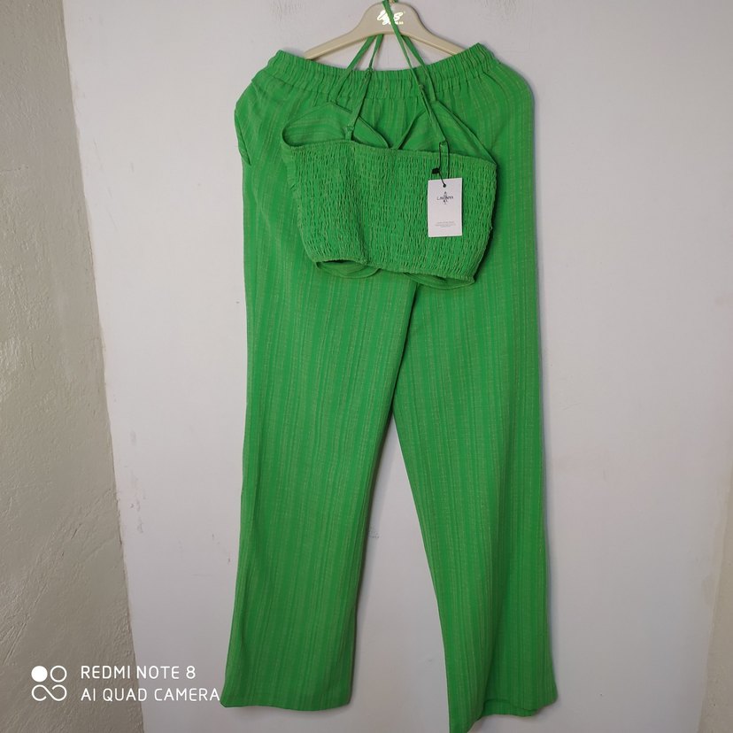 Kadın Yeşil Pilili Rahat Kumaş Pantolon - Görsel 3