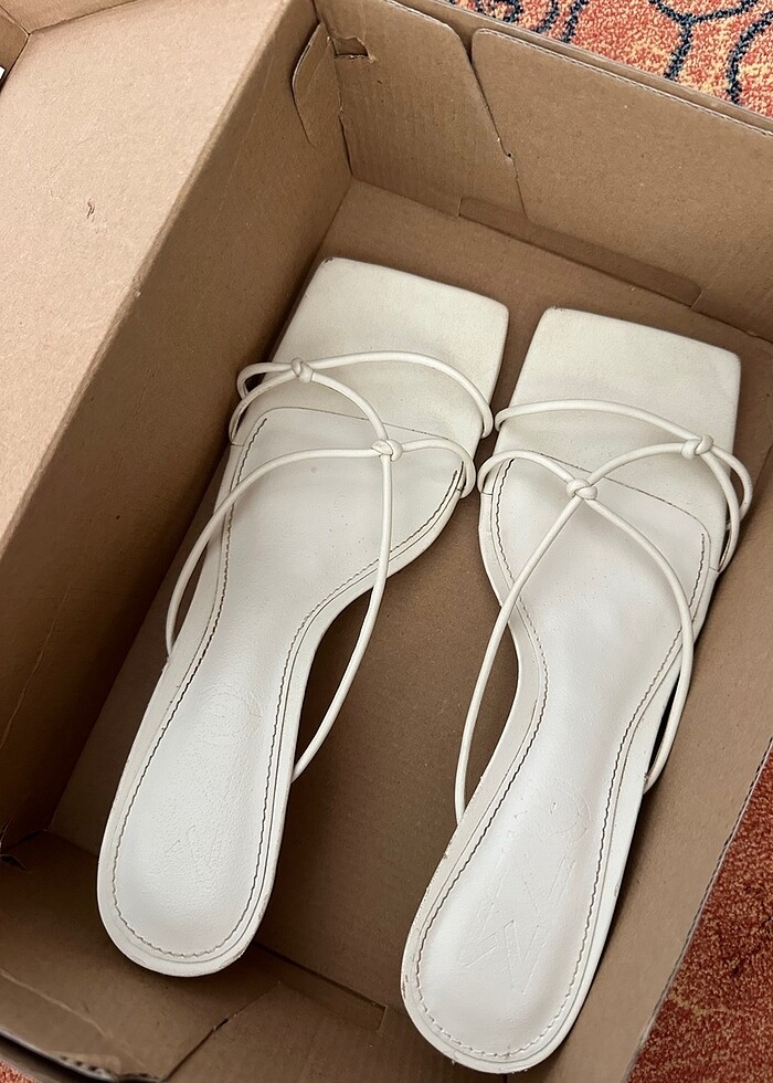 Mango Beyaz Sandalet - Görsel 2