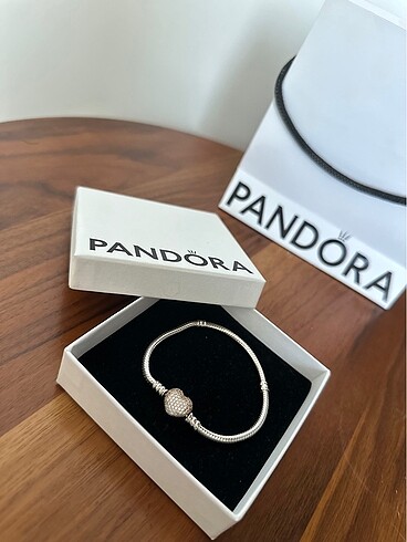 Pandora Pembe Altın Kaplama Kalpli Gümüş Bileklik - Görsel 5