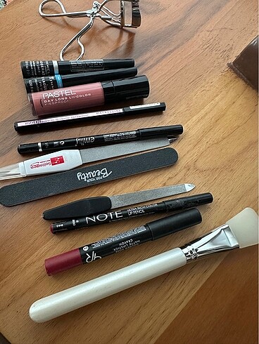 Beden Renk Ruj Rimmel Pastel Note