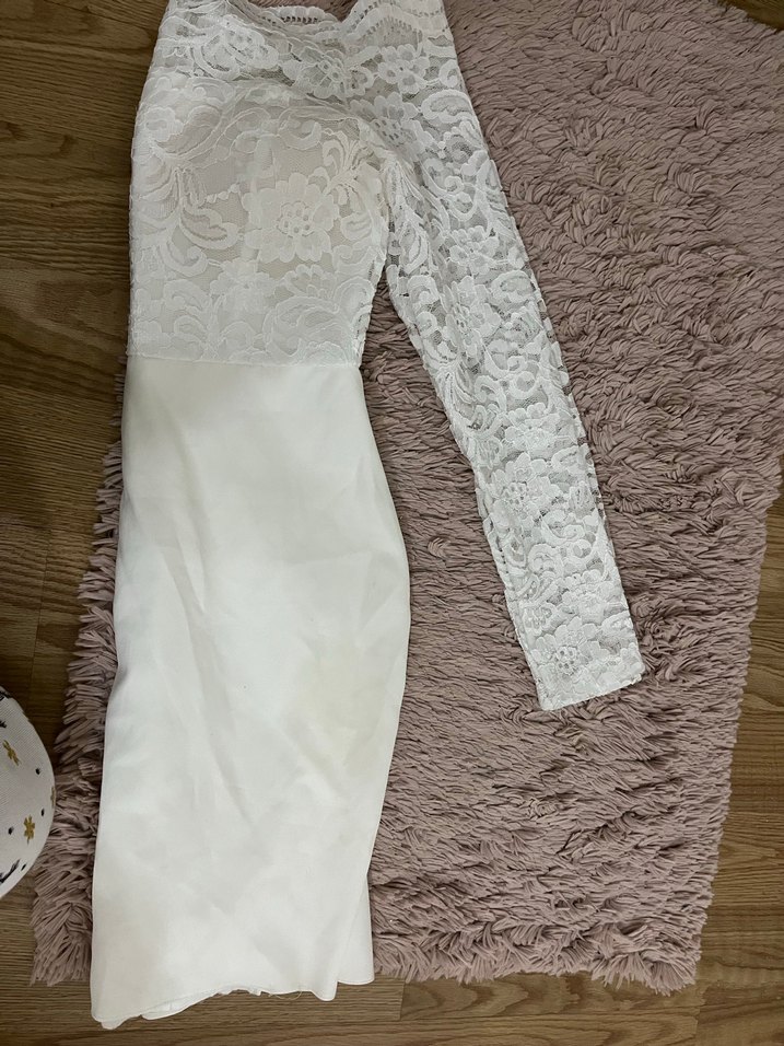 Beyaz Dantel Midi Straplez Elbise - Görsel 3
