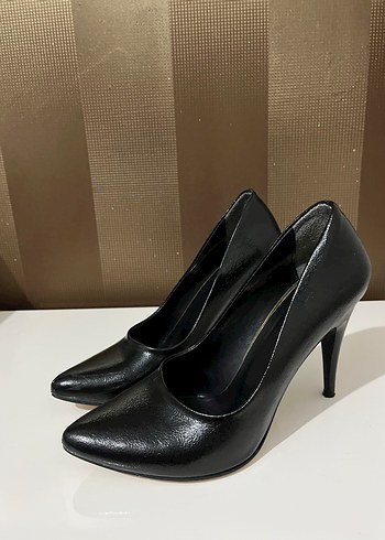 Kadın Siyah Deri Stiletto Topuklu Ayakkabı - Görsel 3