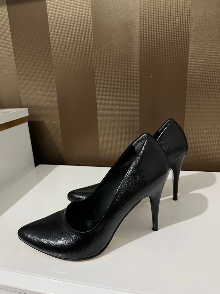 Kadın Siyah Deri Stiletto Topuklu Ayakkabı - Görsel 2