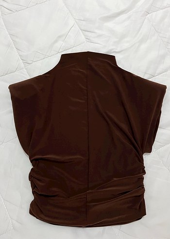 Kahverengi Drapeli Yüksek Yakalı Kadın Bluz - Görsel 3