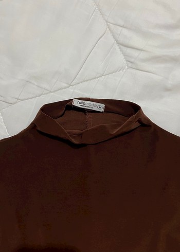 Kahverengi Drapeli Yüksek Yakalı Kadın Bluz - Görsel 5