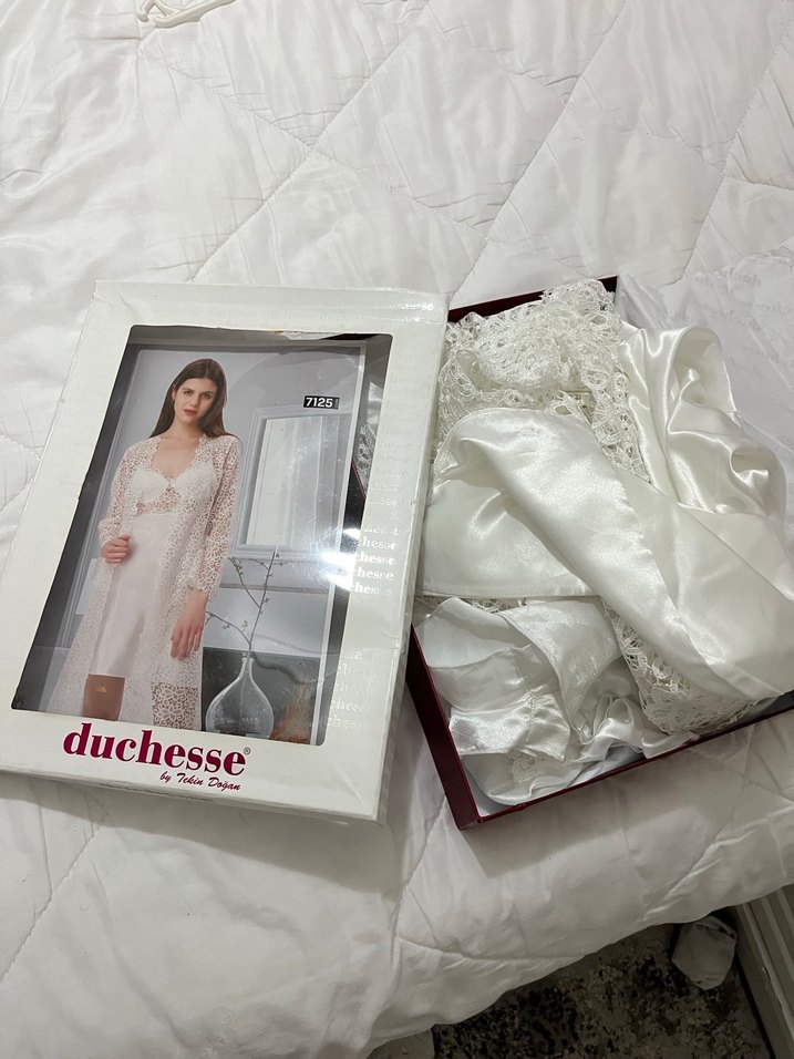 Beyaz Mini İnce Askılı Kadın Gecelik 5li takım - Görsel 4