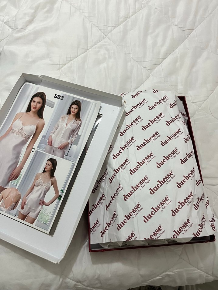 Beyaz Mini İnce Askılı Kadın Gecelik 5li takım - Görsel 5