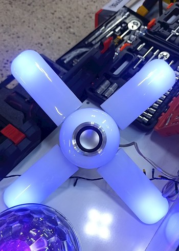 Renkli ve beyaz - Görsel 3