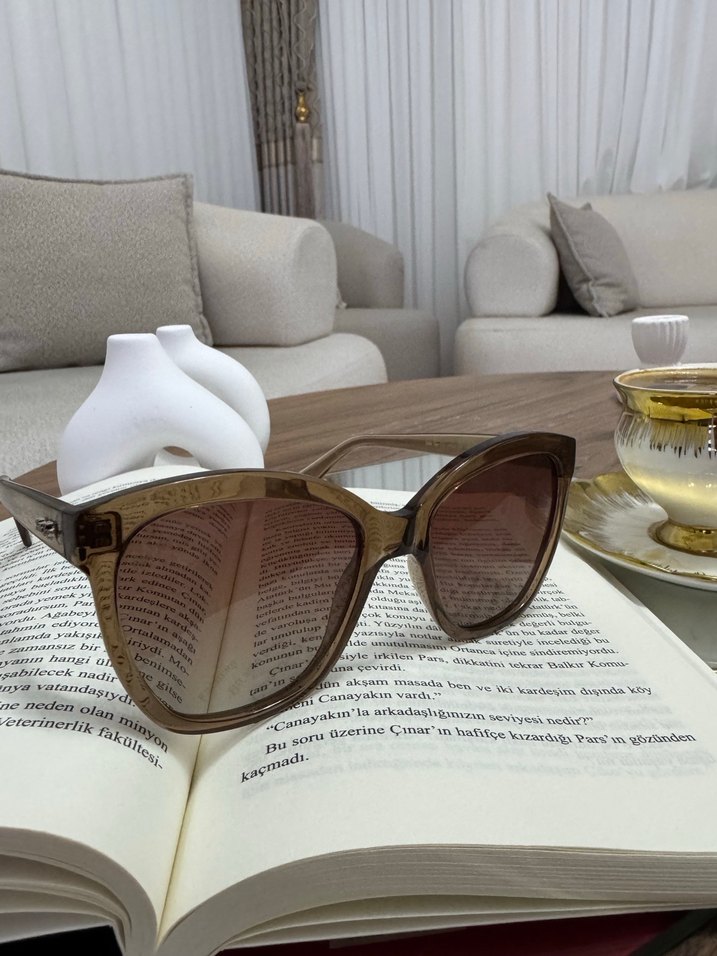 Şeffaf Kahverengi Kadın Gözlüğü - Görsel 2