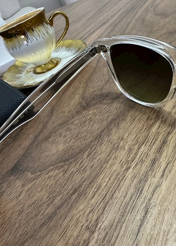 Şeffaf Beyaz Kadın Güneş Gözlüğü - Görsel 3