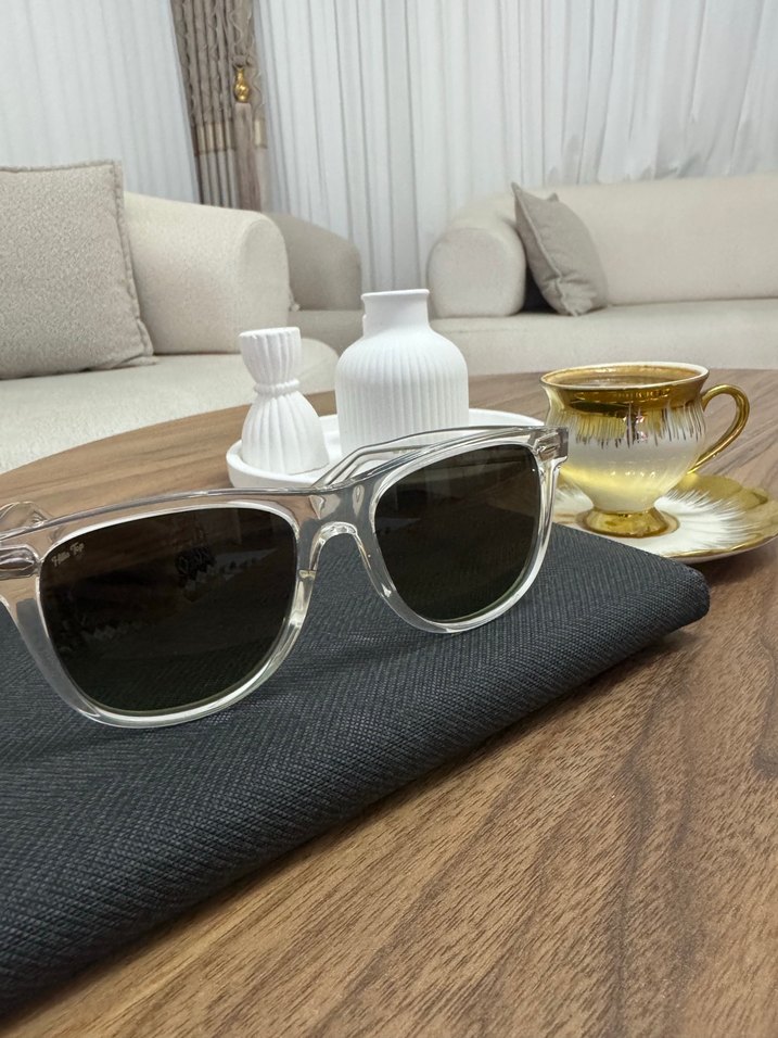 Şeffaf Beyaz Kadın Güneş Gözlüğü - Görsel 2