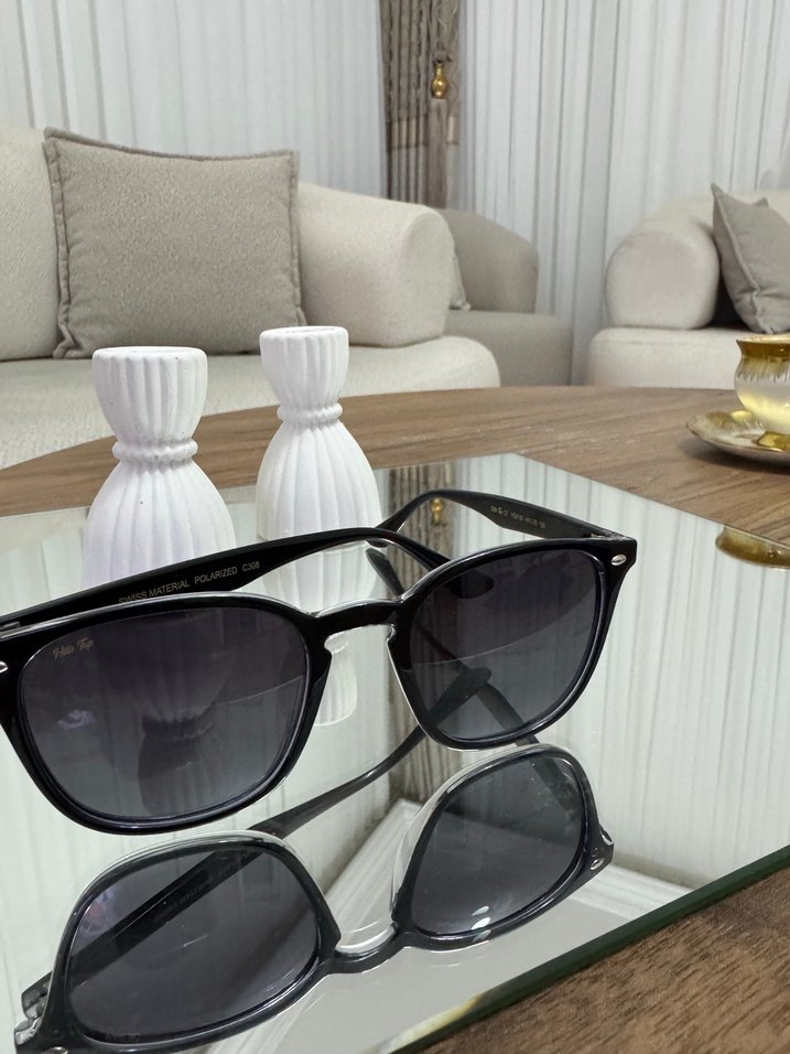Klasik Siyah Transparan Kadın Güneş Gözlüğü - Görsel 2