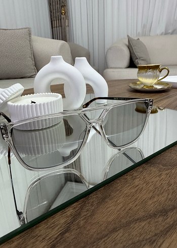 Şeffaf Gri Kadın Gözlüğü - Görsel 2