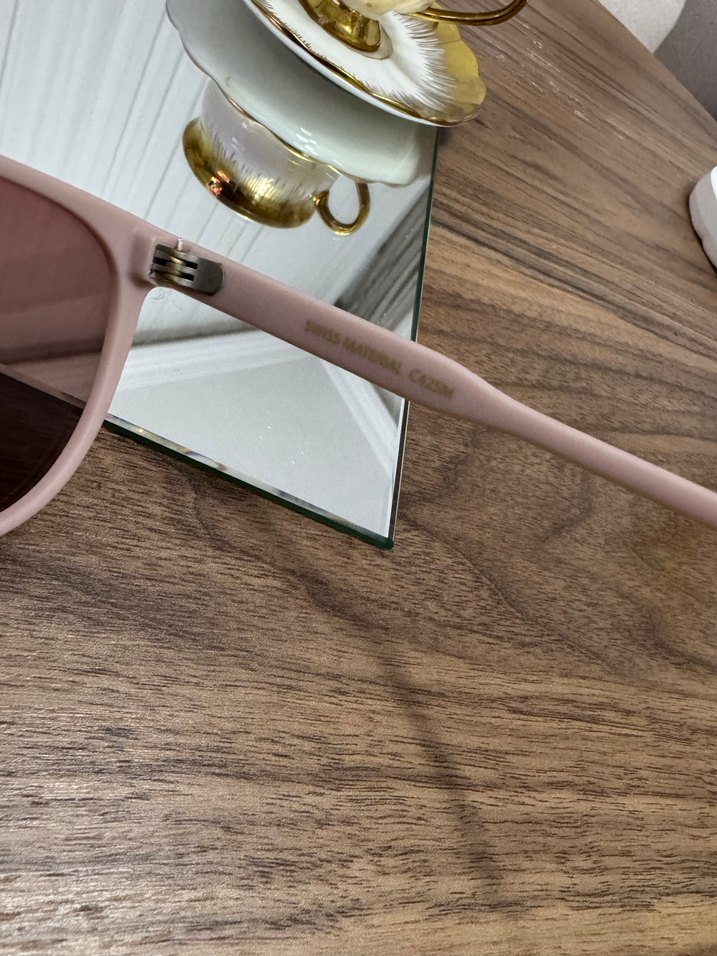 Şeffaf Pudra Modern Klasik Kadın Güneş Gözlüğü - Görsel 4