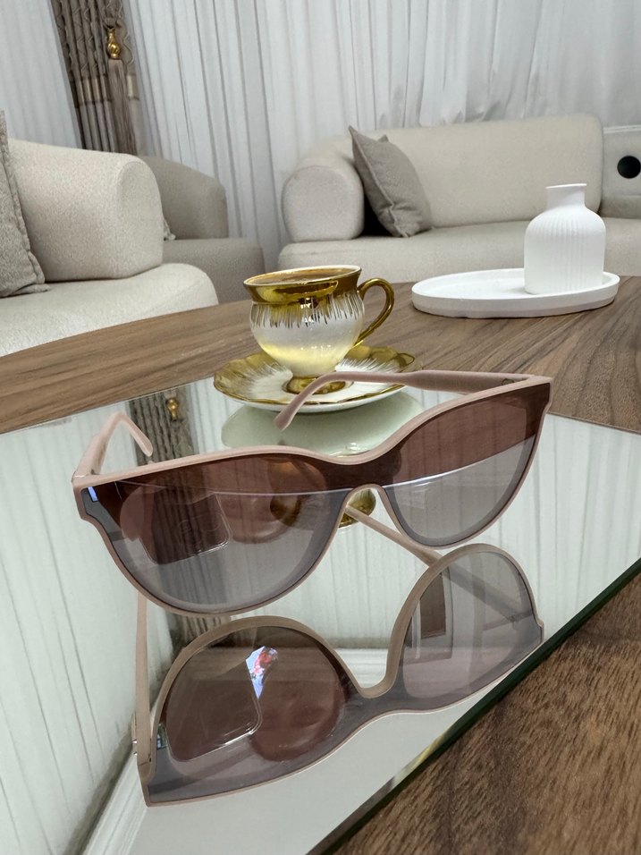 Şeffaf Pudra Modern Klasik Kadın Güneş Gözlüğü - Görsel 2