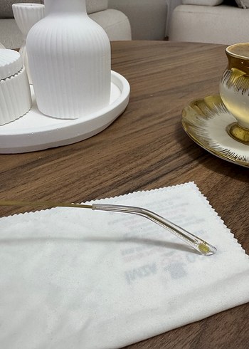 Şeffaf çerçeveli yesıl cam kadın güneş gözlüğü - Görsel 4