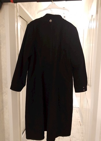 Siyah Fermuarlı Uzun Kadın Kaban - Görsel 3