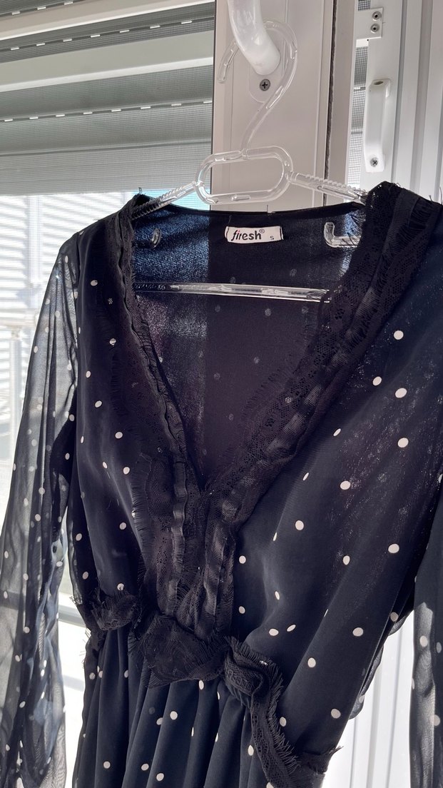 Dantel Detaylı Siyah Puantiyeli Midi Elbise - Görsel 3