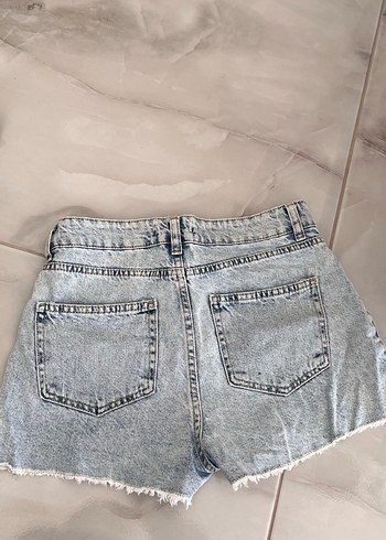 HİÇ GİYİLMEMİŞ TRENDYOL ŞORT - Görsel 2