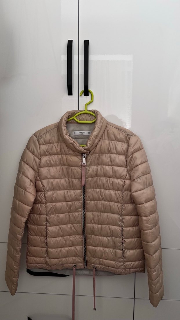 Bej Kadın Kısa Dolgulu Mont - Görsel 3