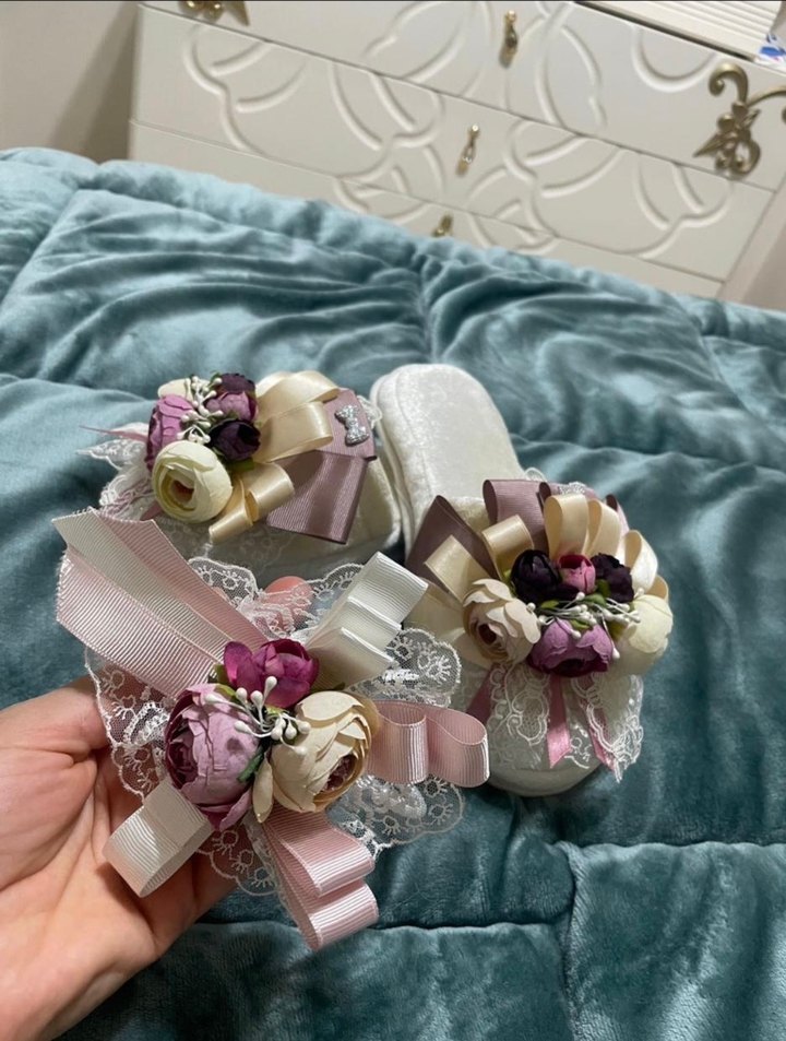 Dantel ve Pastel Çiçekli Vintage lohusa aksesuarı - Görsel 4