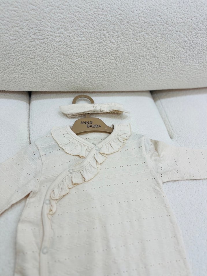 Beyaz Nakışlı Kız Bebek Kısa Kollu Body - Görsel 2