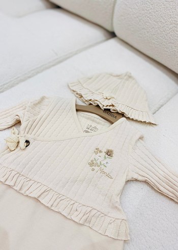 Beyaz Nakışlı Kız Bebek Tulum Seti - Görsel 2