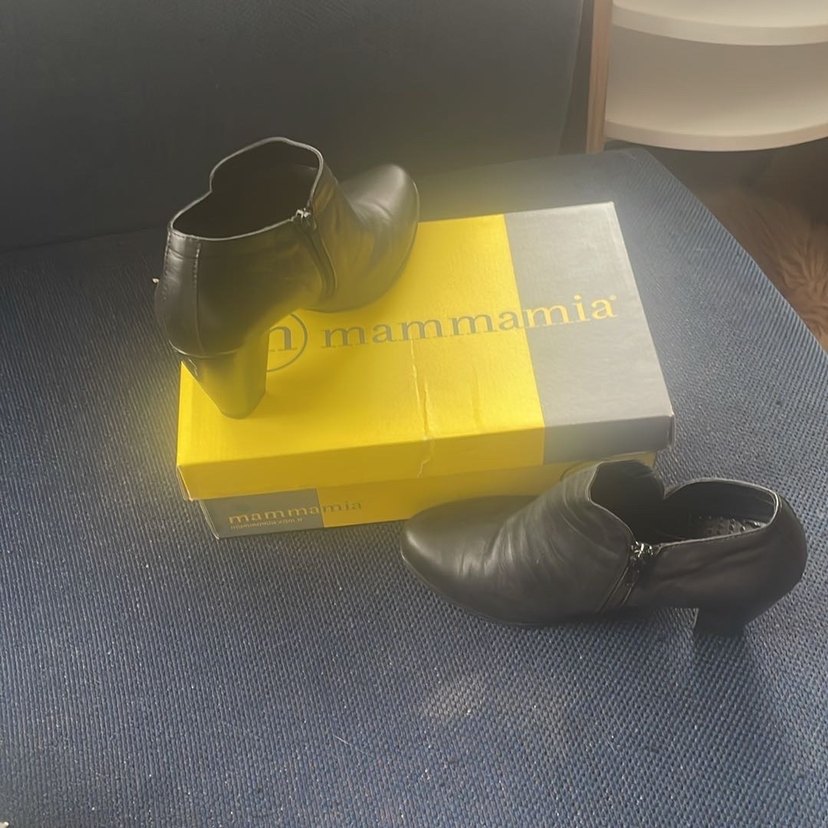 Siyah Kadın Topuklu Bot - Görsel 3