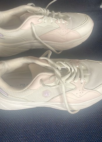 Beyaz Bağcıklı Kadın Spor Ayakkabı - Görsel 4