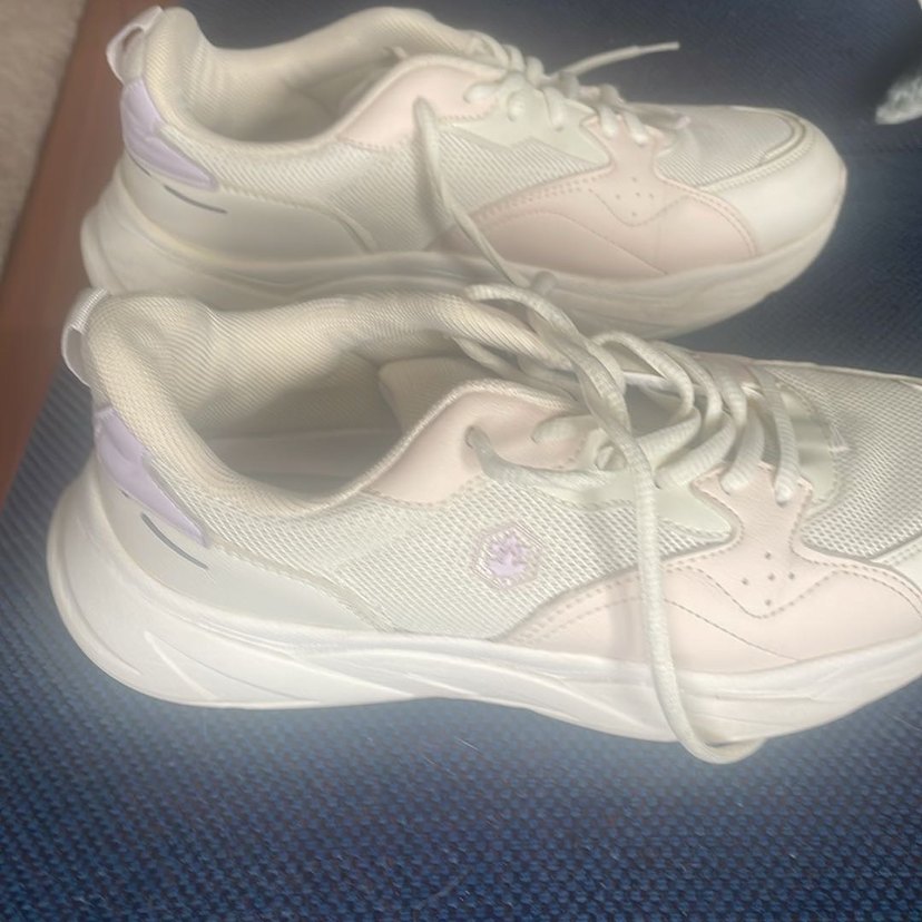 Beyaz Bağcıklı Kadın Spor Ayakkabı - Görsel 3