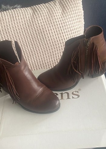 Kahverengi Püsküllü hafif  Topuklu Deri Bot - Görsel 2