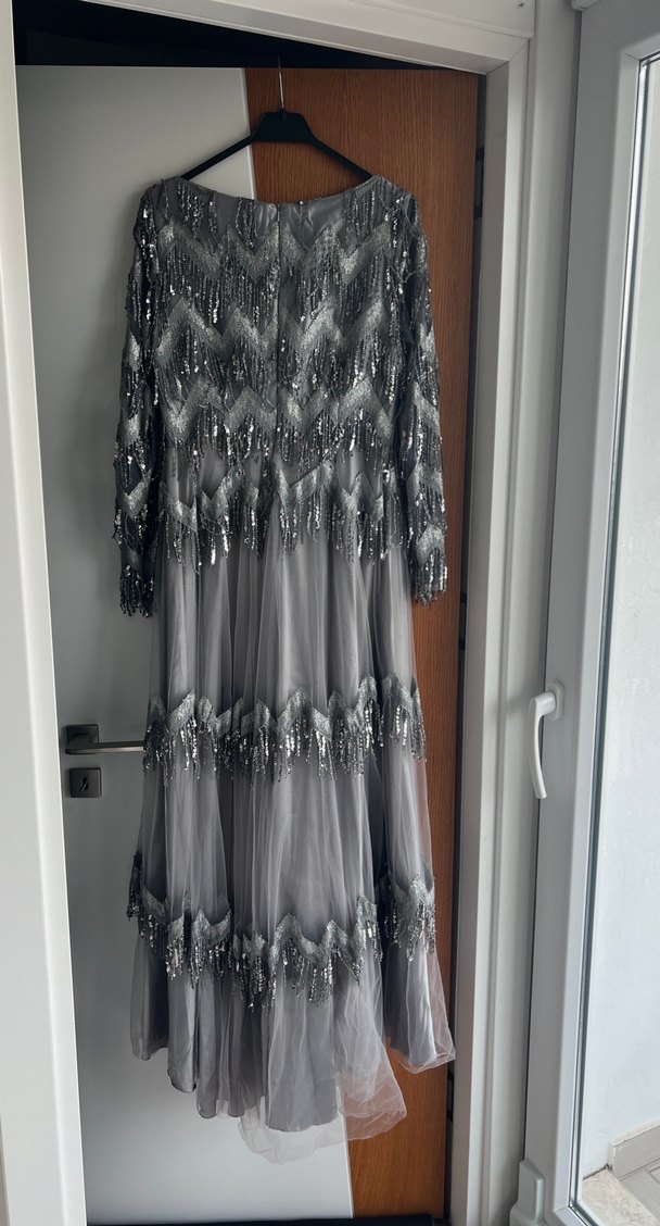 Altın Renk Parlak Drapeli Uzun Abiye Elbise - Görsel 3