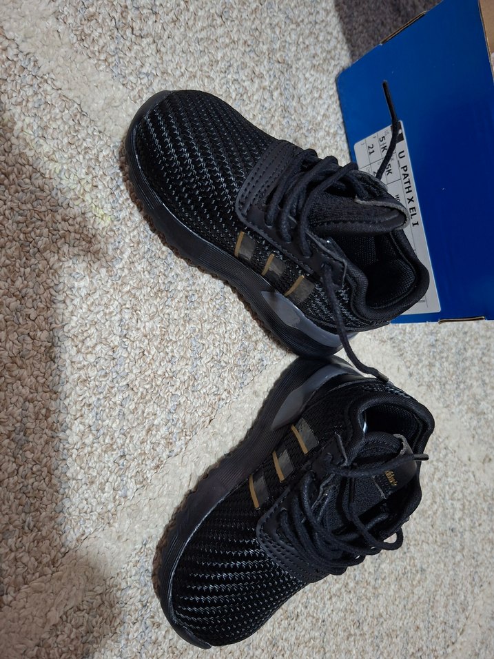 Erkek Çocuk Siyah Adidas Sneakers - Görsel 4