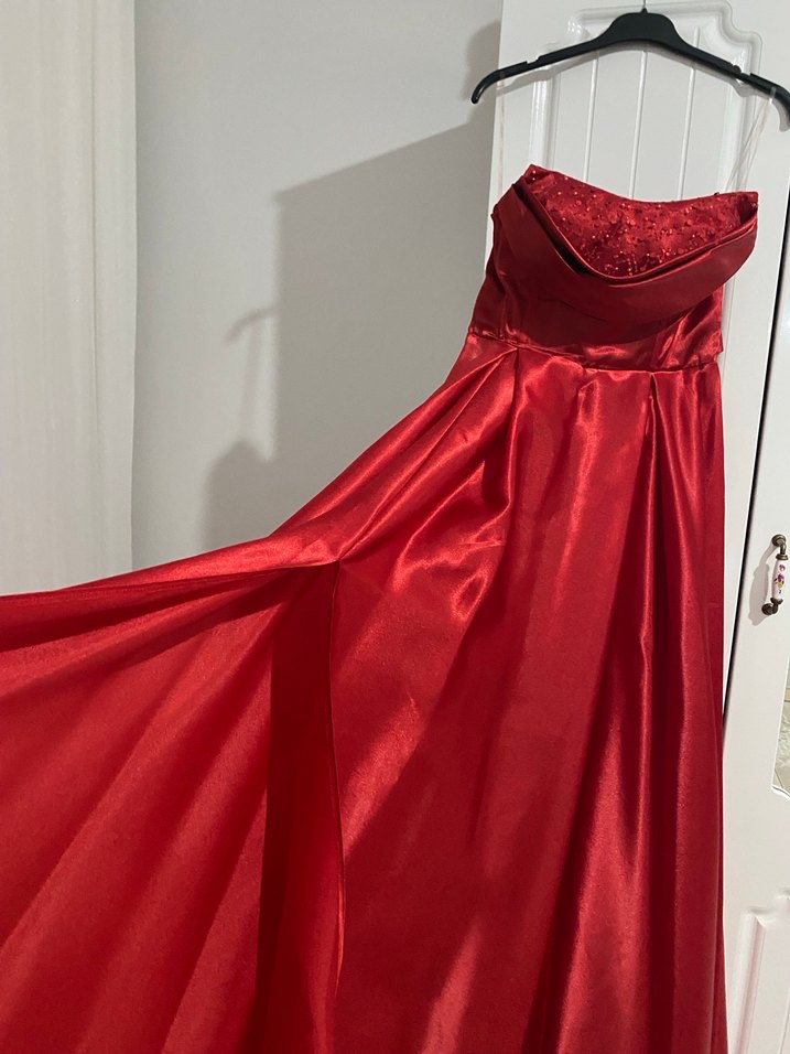 Kırmızı  Uzun Straplez Saten Yırtmaçlı Abiye Elbise - Görsel 2