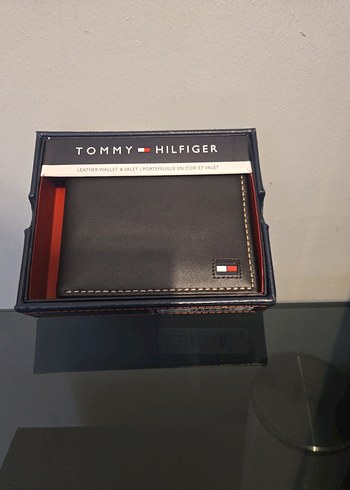 Tommy Hilfiger