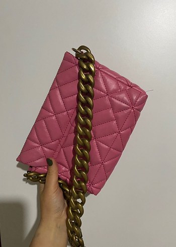 Diğer Zincir Detaylı Pembe Kadın Çanta