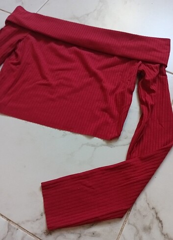 Kırmızı crop bluz 