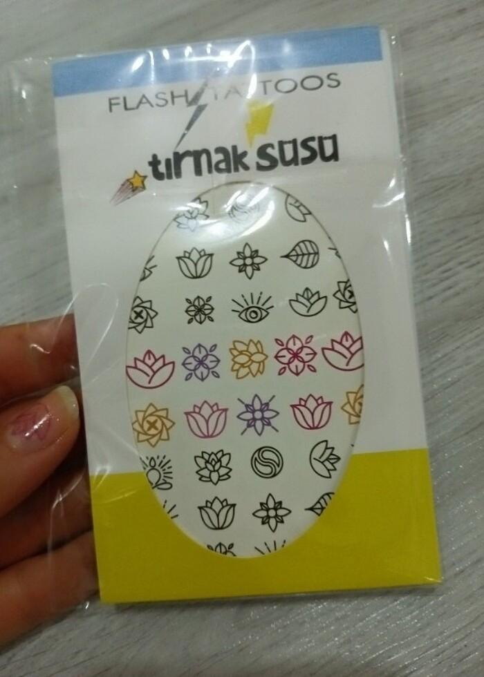 Lotus yoga tırnak dövmesi  - Görsel 2