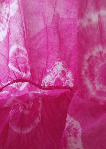s Beden pembe Renk Pembe Batik Desenli Uzun Askısız Elbise
