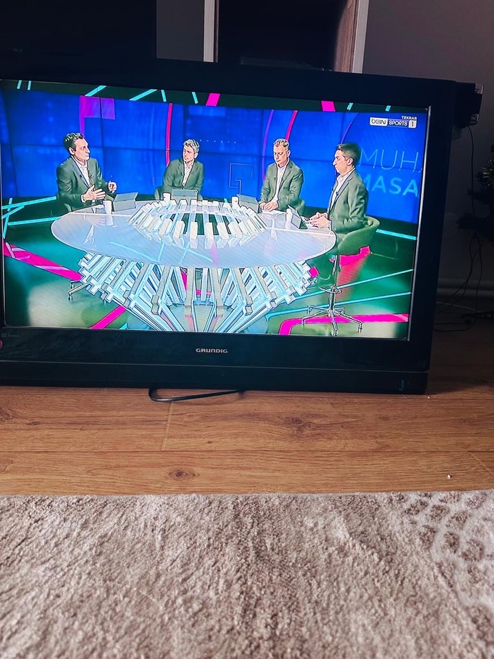 Yeşil Grundig Monitör - Görsel 3