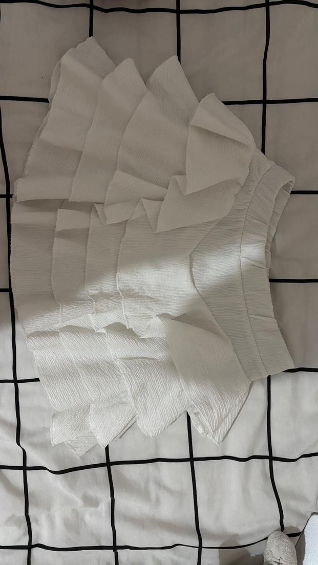 La sarta Kadın Beyaz Keten Fırfırlı Mini Etek - Görsel 3