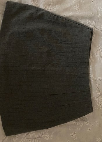 Stradivarius mini şortlu etek - Görsel 3