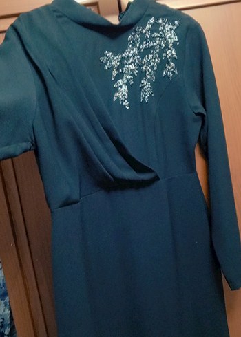 Uzun Kollu Nakışlı siyah abiye Elbise - Görsel 2