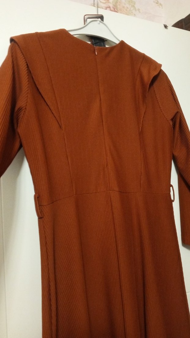 Kahverengi Uzun Kemerli Kadın Elbise - Görsel 4