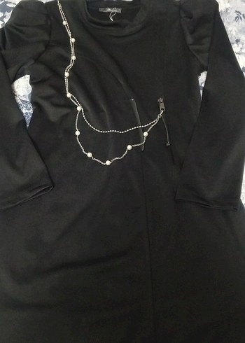 Zincir Detaylı siyah elbise - Görsel 5