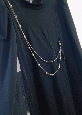 Zincir Detaylı siyah elbise - Görsel 2