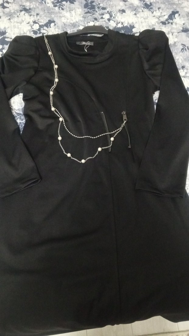 Zincir Detaylı siyah elbise - Görsel 5