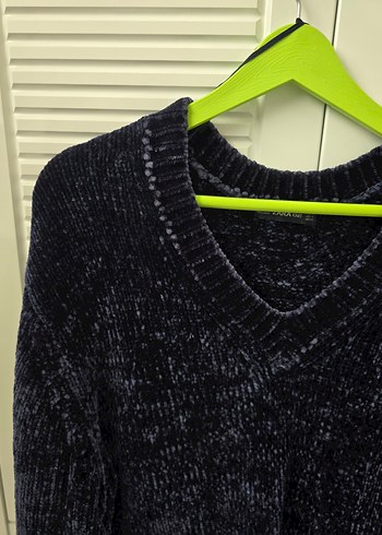 Zara Kadın Lacivert V Yaka Örgü Kazak - Görsel 3