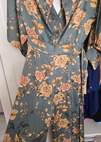 ZARA Bohem V Yaka Uzun Çiçekli Kimono - Görsel 4